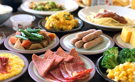 写真：朝食バイキングイメージ